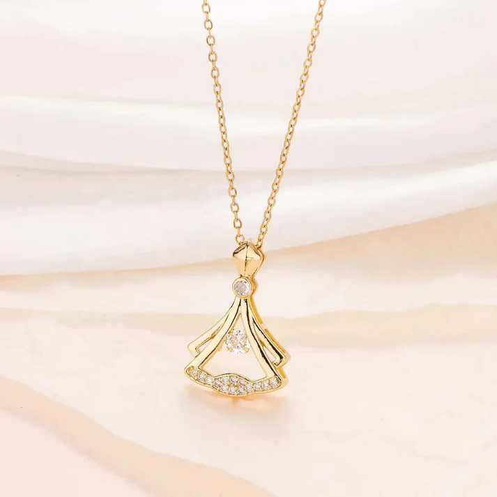 Gold plated fan necklace - Describings