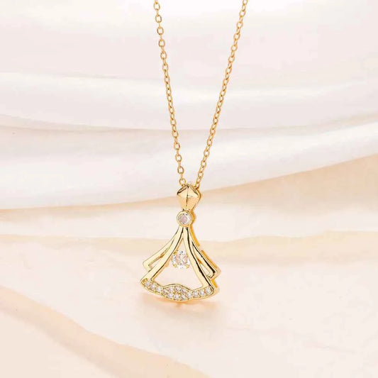 Rhinestone Decor Pendant Necklace - Describings