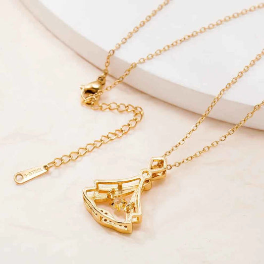 Rhinestone Decor Pendant Necklace - Describings