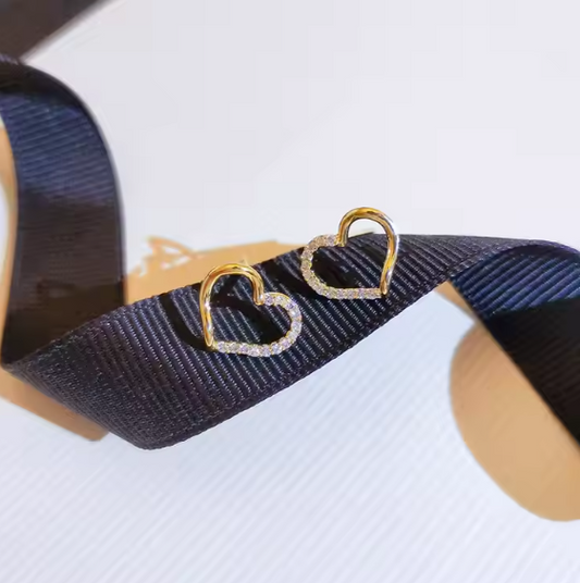 Heart Shape Zircon Earrings - Describings