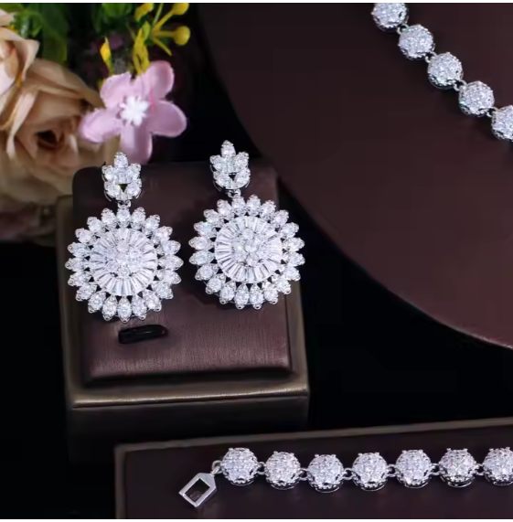 Zircon Jewelry Set - Describings