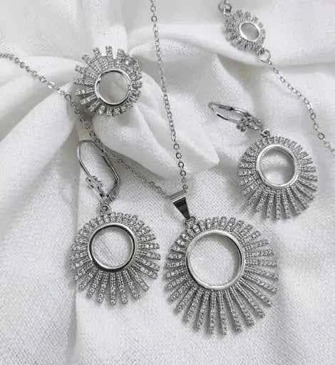 Cubic Zircon Set - Describings