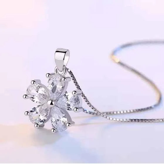 Zircon Petal Flower Necklace Set - Describings