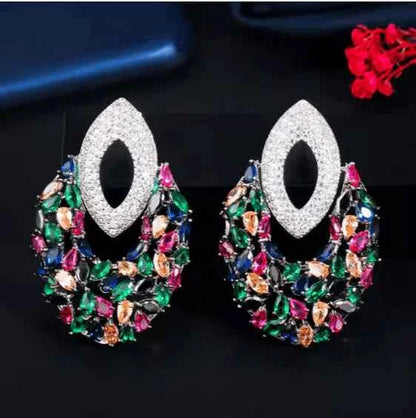 Zirconia Claw Necklace Set - Describings