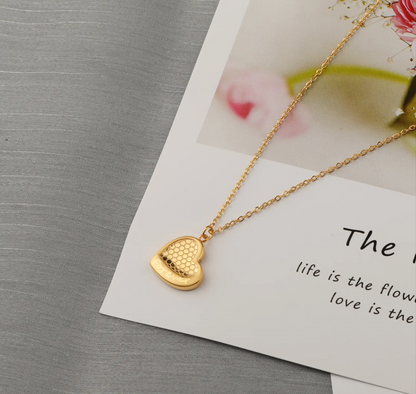 Love Pendant Necklace Set - Describings