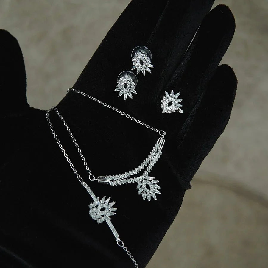 Mirage Necklace Set - Describings