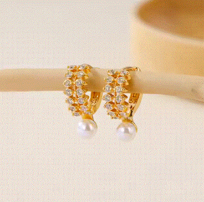 Women's Fashion Pearl Earrings - Describings