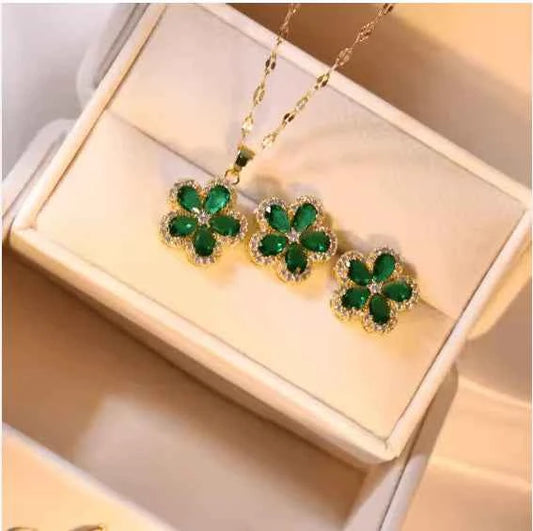 Emerald Zircon Flower Pendant Set - Describings