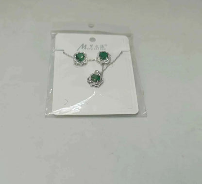 Emerald Zircon Flower Pendant Set - Describings